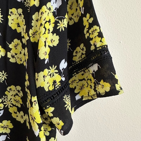 Michael Kors Crop Top - Picture 4 of 5